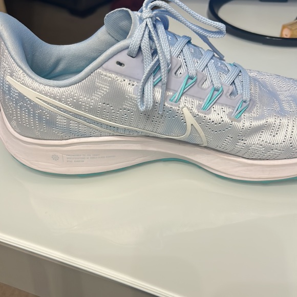 EUC Nike Air Zoom Pegasus 36 Running Shoe Grey/Hydrogen Blue - Picture 7 of 8